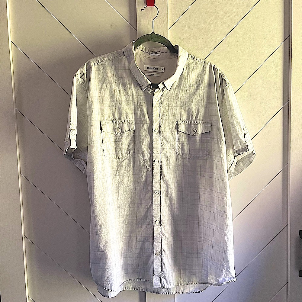 Calvin Klein Men's Slim Fit button down shirt